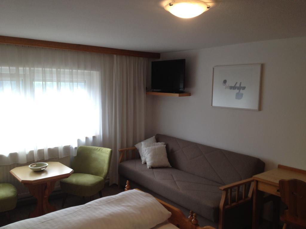 Hôtel Gastehaus Winkler à Karres Extérieur photo